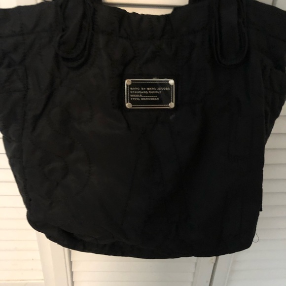 Marc Jacobs quilted medium sized black handbag purse - Picture 2 of 11